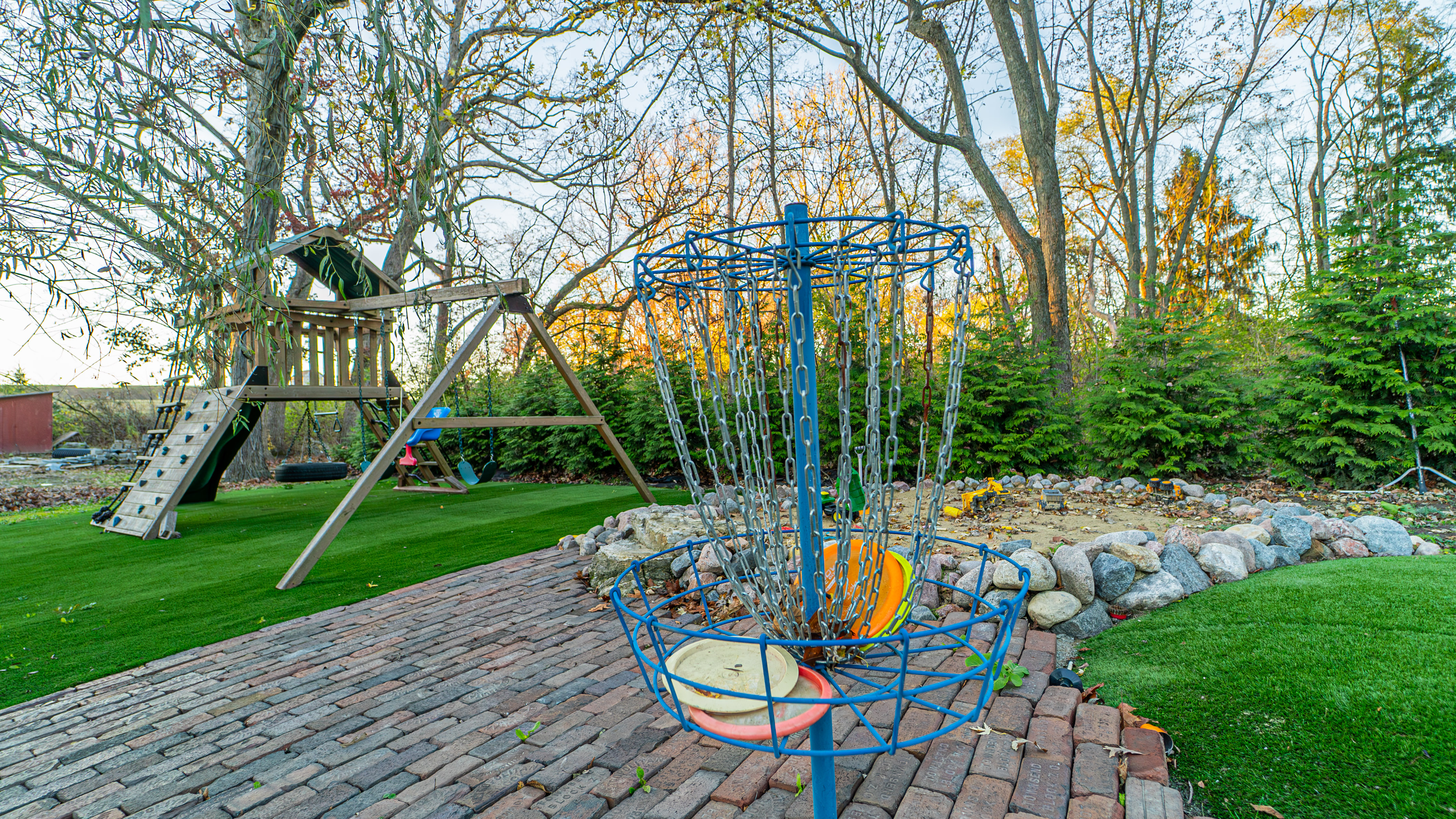 Pool + Patio + Putting Green - 7